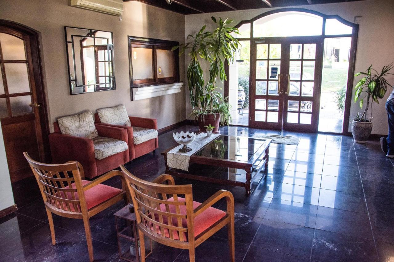 Hotel Santa Catalina Río Cuarto Buitenkant foto