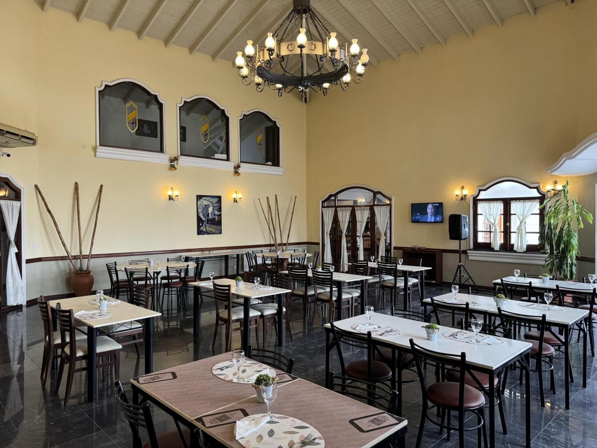 Hotel Santa Catalina Río Cuarto Buitenkant foto